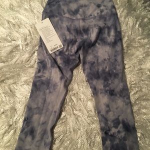 NWT Lululemon Align ice blue 21” size 4